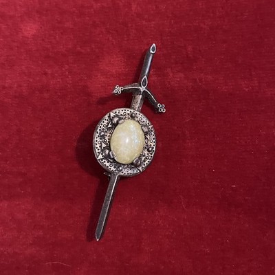 Vintage Miracle Kilt Pin Celtic Scottish Connemara Green Stone Sword Shield 