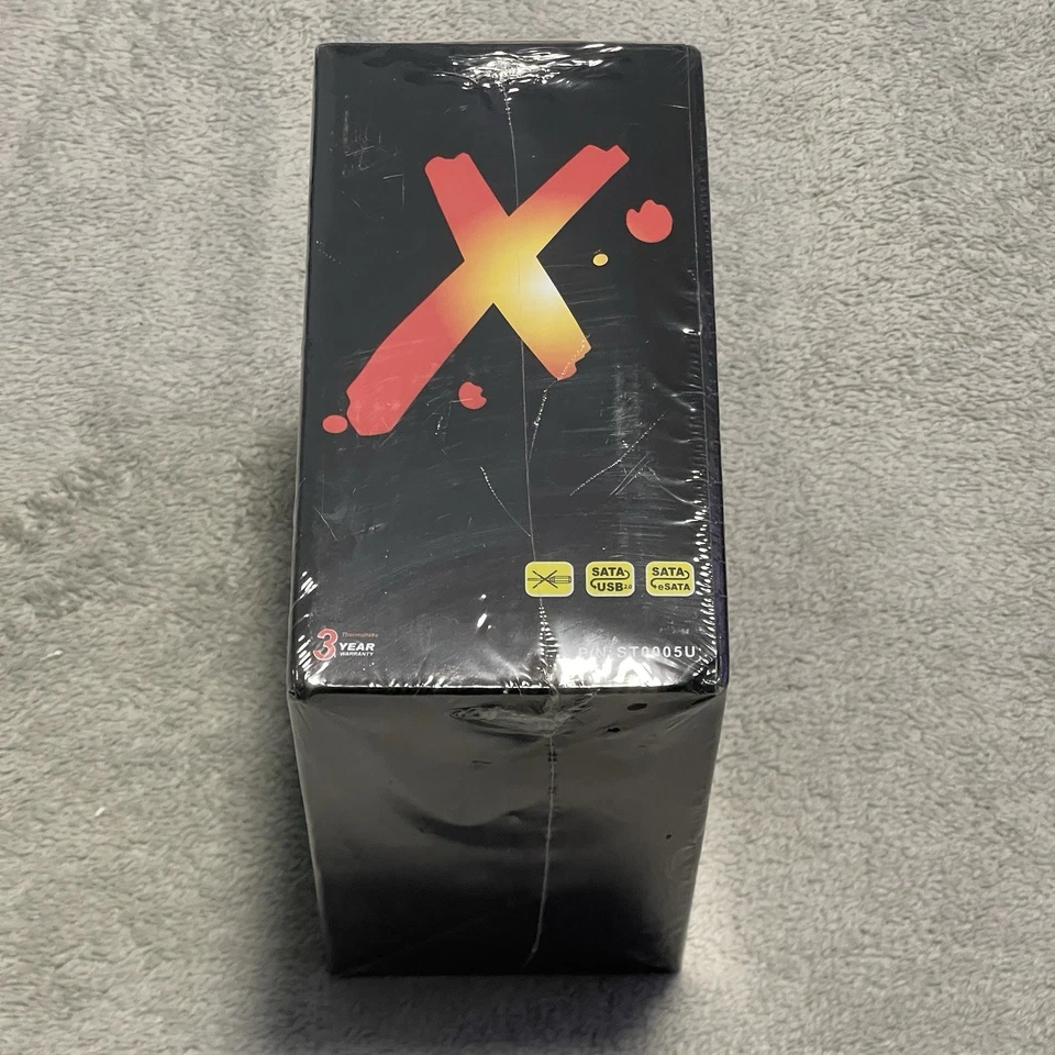 Thermaltake BlacX 2.5" / 3.5" SATA HDD eSATA & USB Docking Station ST0005U - Image 4 of 4