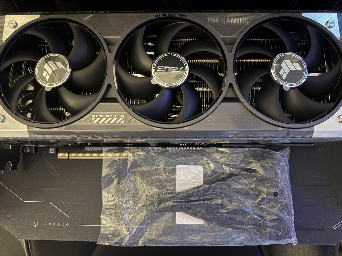 ASUS TUF-RTX5080-O16G-GAMING GeForce RTX 5080 TUF GAMING OC