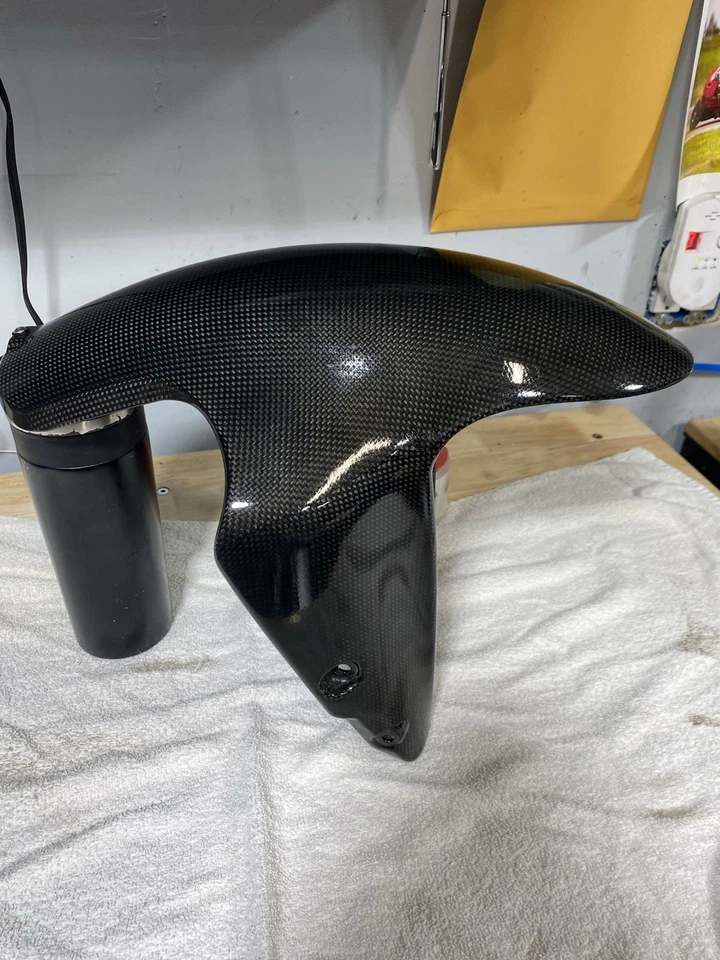 Guardabarros guardabarros de fibra de carbono Ducati Performance 1098 1198 848 Foto 3 de 3