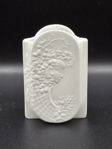 Vinage Kaiser Manfred Frey White Mini Deco Bisque Porcelain Vase Germany 3 5/8"