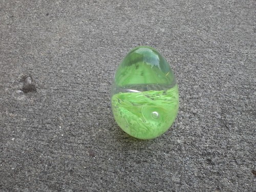 Vintage Murano Kunstglas Ei Briefbeschwerer Swirl Glas grün kontrollierte Blasen  - Bild 1 von 6