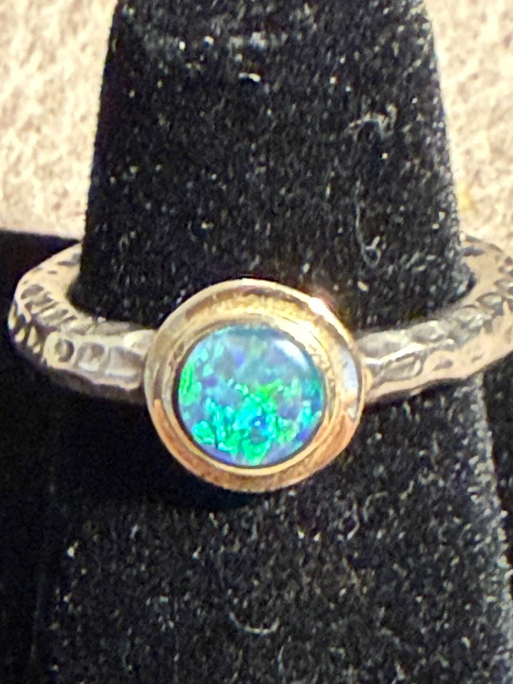 Juego de anillos apilables de plata de ley 925 y 14K Inaya con ópalos y tanzanita Foto 4 de 4