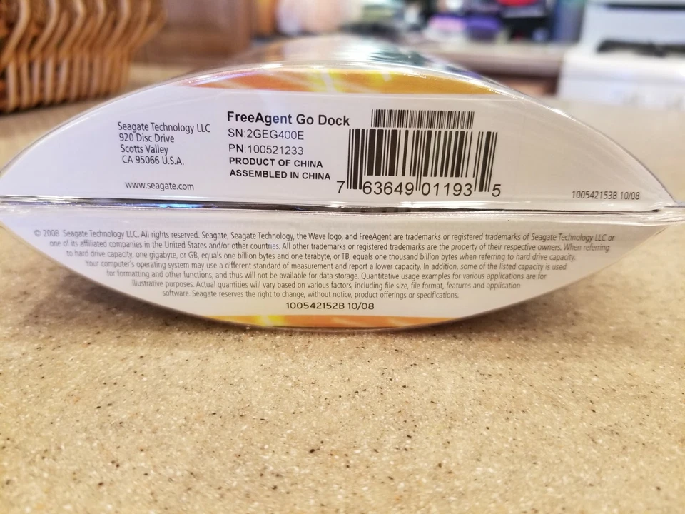 Seagate 2GEG400E Free Agent Go Dock with Case, 763649011935, NIB - Image 3 of 4