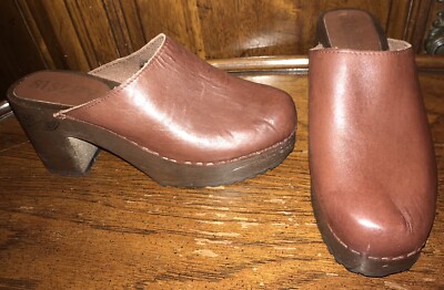 Sisley Size EU 37 / US 6 Women s Brown Leather Mule Clogs Shoes Made In Italy