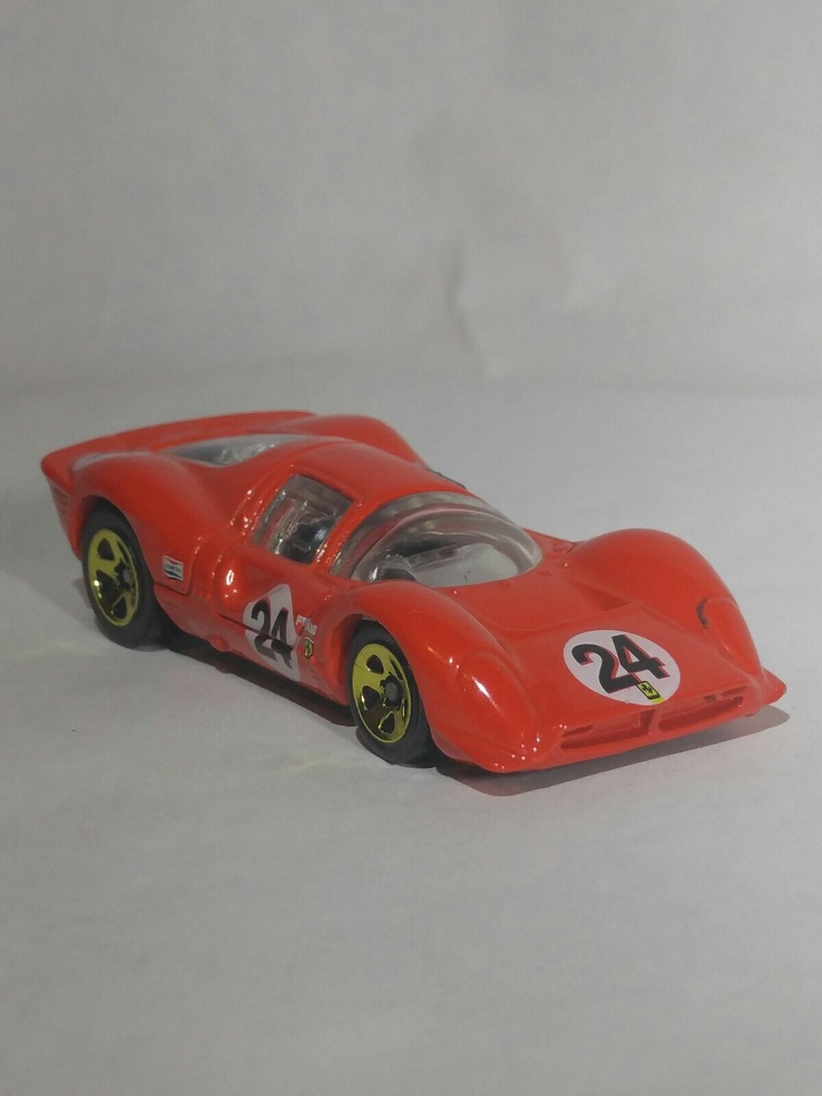 ミニカー Hot Wheels Ferrari 330 P4 Amazon.com: Hot Wheels 2010-076/240 HW Garage 08/10 Ferrari
