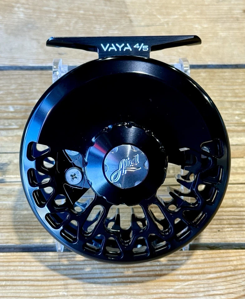 Carrete de pesca con mosca negro brillante Abel VAYA 4/5 Foto 2 de 4