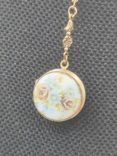 Vintage Style Cottage Core Floral Locket By 1928, 24" Long - Picture 6 of 10