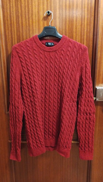 Jersey trenzado rojo de Mango