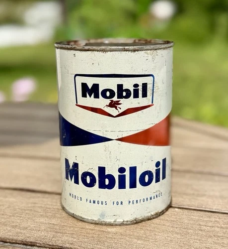 Vintage Mobil Mobiloil Oil Can Quart Empty