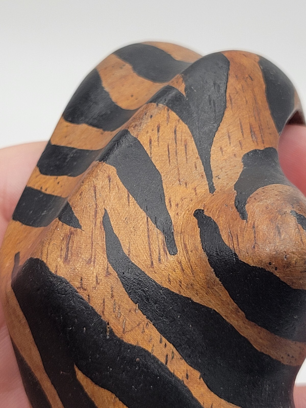 Vintage Carved Wood Zebra Animal Print Chunky Cuff Br… Gem