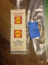 Matchbook Cover - MEL'S SHELL SERVICE TRENTON ILL. - Gas  & OIL