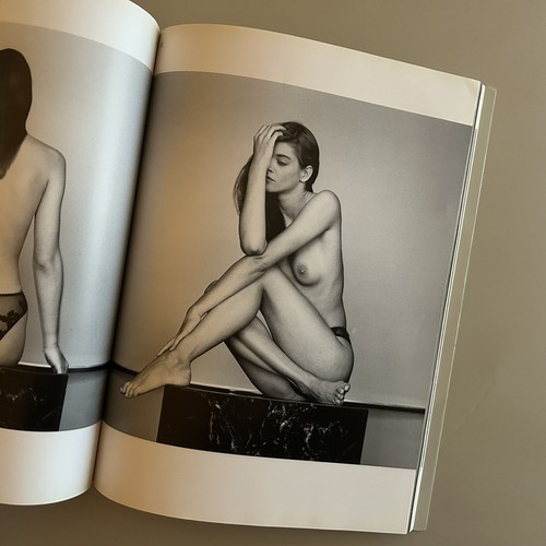 Venus Nude Masterpieces by Five Great Artists, Japanese Photobook 1993 - Picture 11 of 14