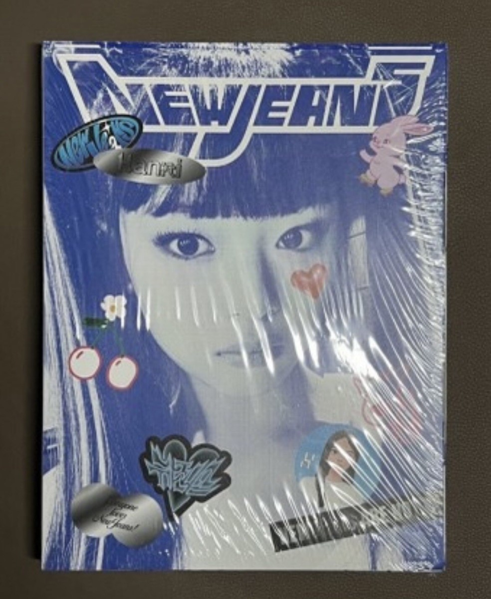 Buy New Jeans' Bag-RED Version-Incl. Limited Bag, 68pg Pin-Up Book