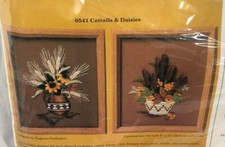 NIP Creative Circle "Cattails and Daisies" 2 crewel embroidery kits  0541