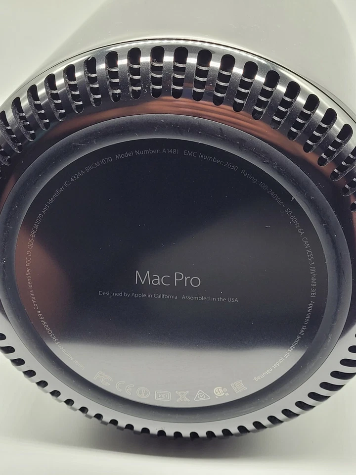 Apple Mac Pro 2013 12 Core 2.7GHz 32GB RAM 256GB SSD Dual D300 GPU - Image 3 of 3