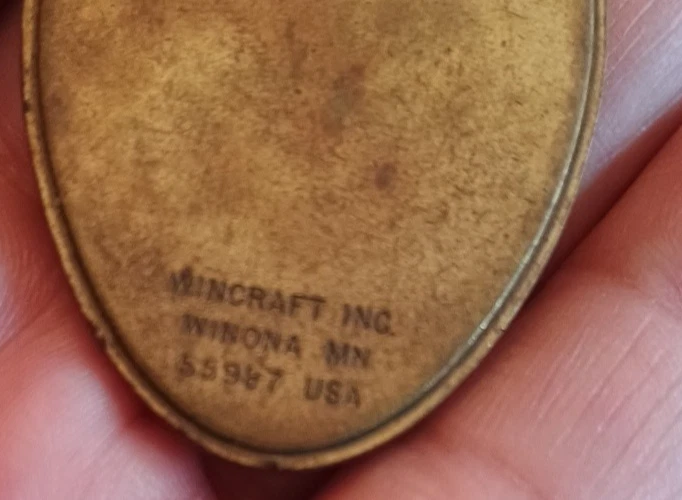 Vtg Wincraft NFLP 1994 Football Shaped Washington Redskins Key Chain Indian Rare - Image 4 of 4