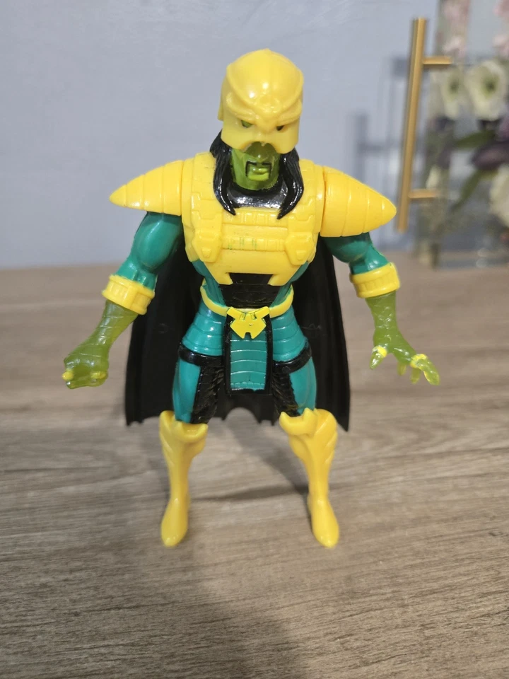 Figura de acción Iron Man Mandarin COMPLETA 5" vintage ToyBiz 1994 Foto 3 de 4