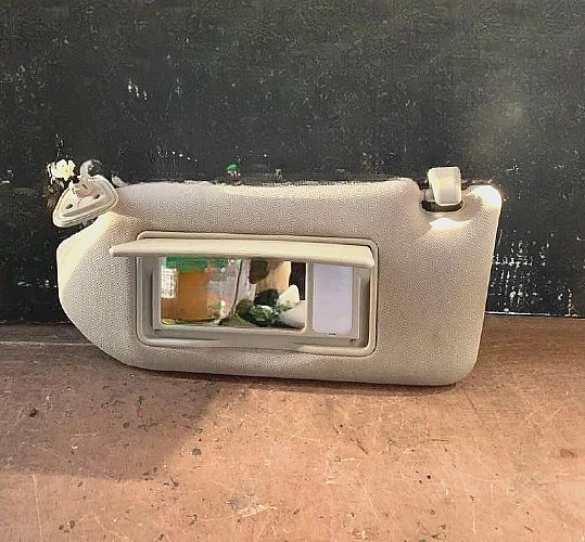 2009-2013 Infiniti G37 Left driver Side Sun Visor Assembly OEM With Warranty Foto 2 de 4