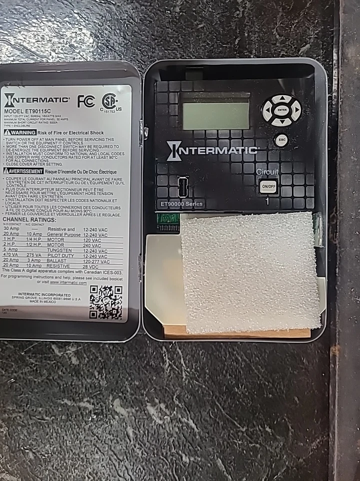 Temporizador Intermatic MODELO ET90115C ENTRADA 120-277 VAC 50/60 Hz 16 vatios 30 amperios Foto 2 de 4