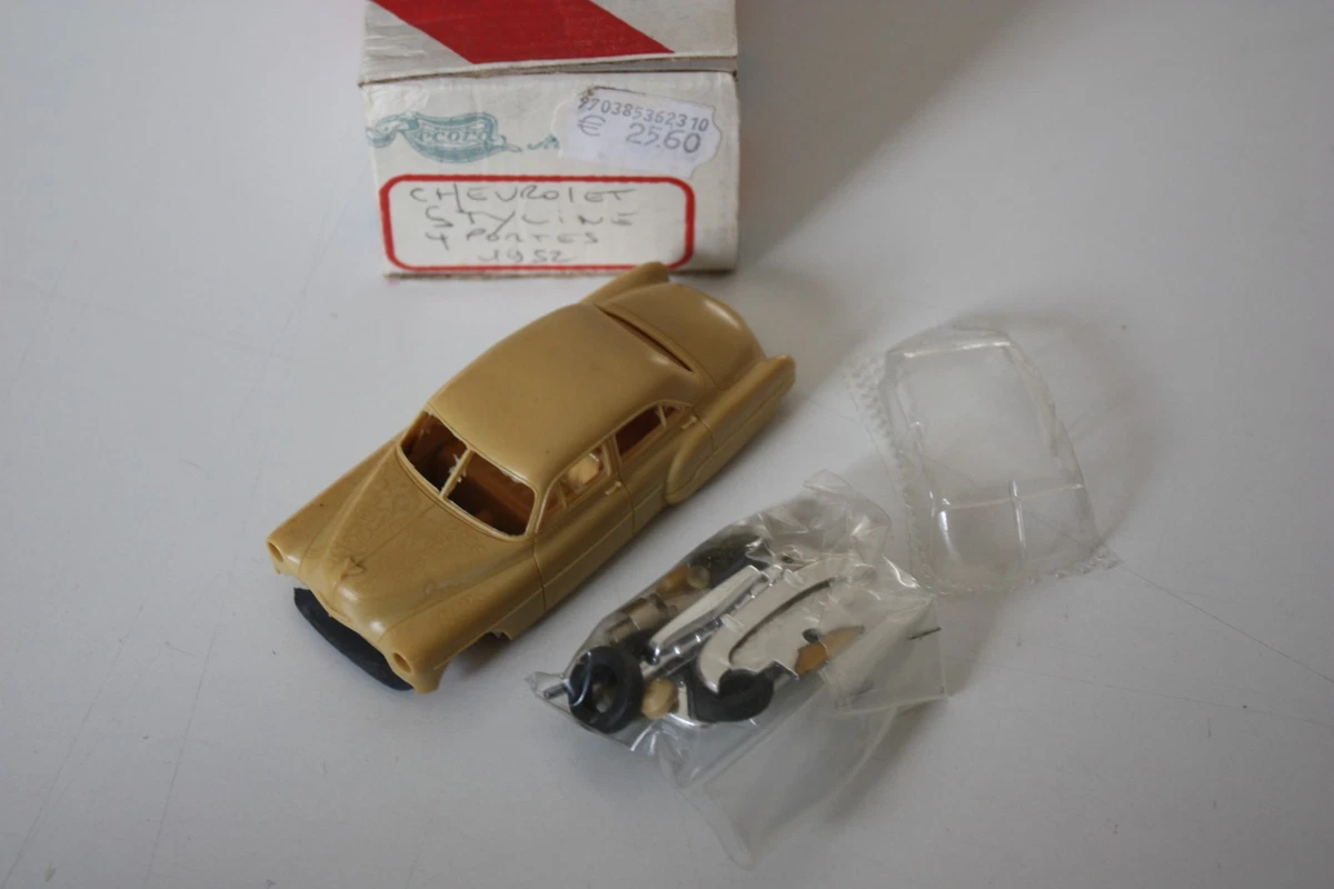 Starter Kit Monté SB 1/43 - Chevrolet Corvette Sting Ray Beige