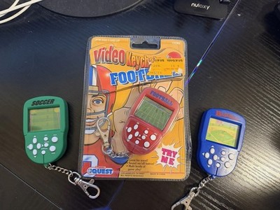 3 Manley Toy Quest Virtual Keychain Electronic Games Retro. Tested Working