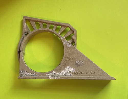 *USED* 206685-0-000-RIMOLDI-BELT GUARD FOR SEWING MACHINE-FREE-SHIPPING* - Afbeelding 1 van 3
