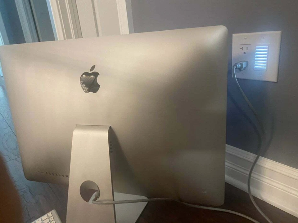 Apple iMac A1419 27" Desktop 2015 Cracked Screen 16gb Ram Huge 2 TB storage - Image 4 of 4
