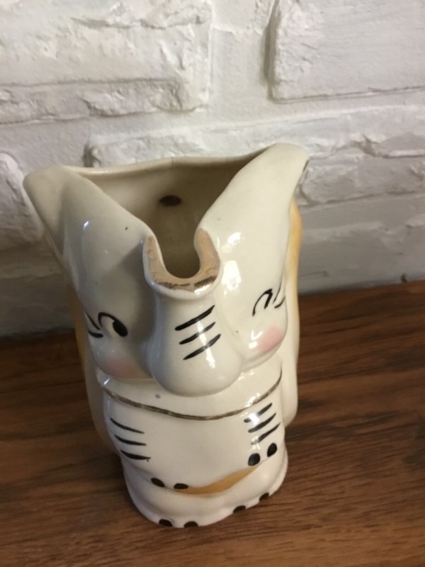 Vintage Leed Pottery Disney’s Dumbo Pitcher Gold Trimmed Elephant