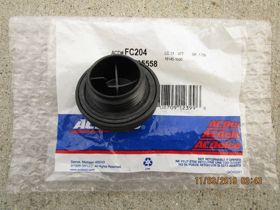 03-08 PONTIAC VIBE BASE GT 4D WAGON MOTOR LLENADO ACEITE TAPA FLUIDO FABRICANTE DE EQUIPOS ORIGINALES NUEVO Foto 2 de 2