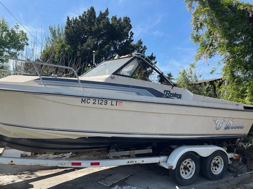 1985 Renken 25' Runabout Boat w/ BIll of Sale and Trailer