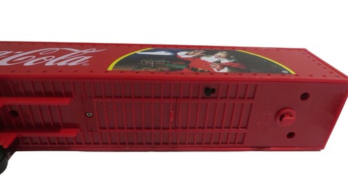 1/43 Coca Cola Tractor Trailer with Lights Holiday 2007 by Golden Wheel Diecast - Picture 6 of 9