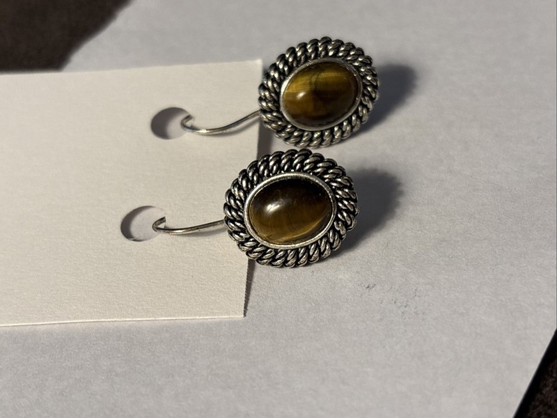 Vintage Avon Real Tigers Eye earrings Very Beautiful!