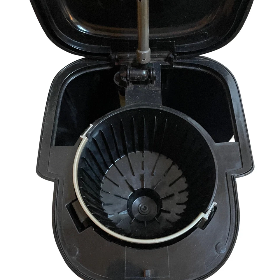 Cafetera jarra térmica Black Decker 12 tazas programable preparación automática CM2035B Foto 2 de 4