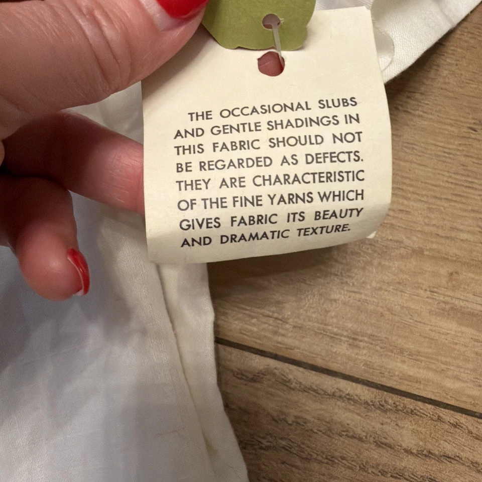 Hermosa, detallada, blusa vintage de algodón y lino Sanger Harris con botones  Foto 3 de 4