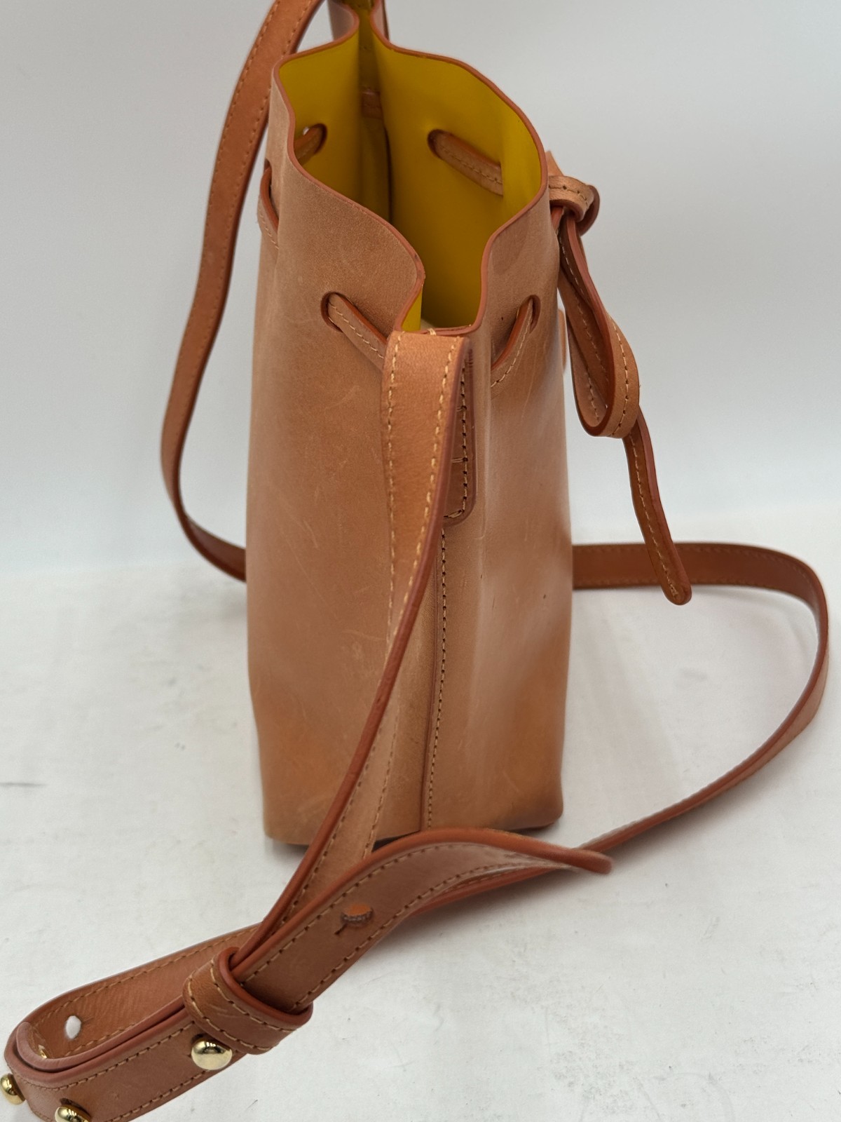 Mansur Gavriel Women's Handbag Birch Brown Adjustable Crossbody Strap Bucket Bag image 4