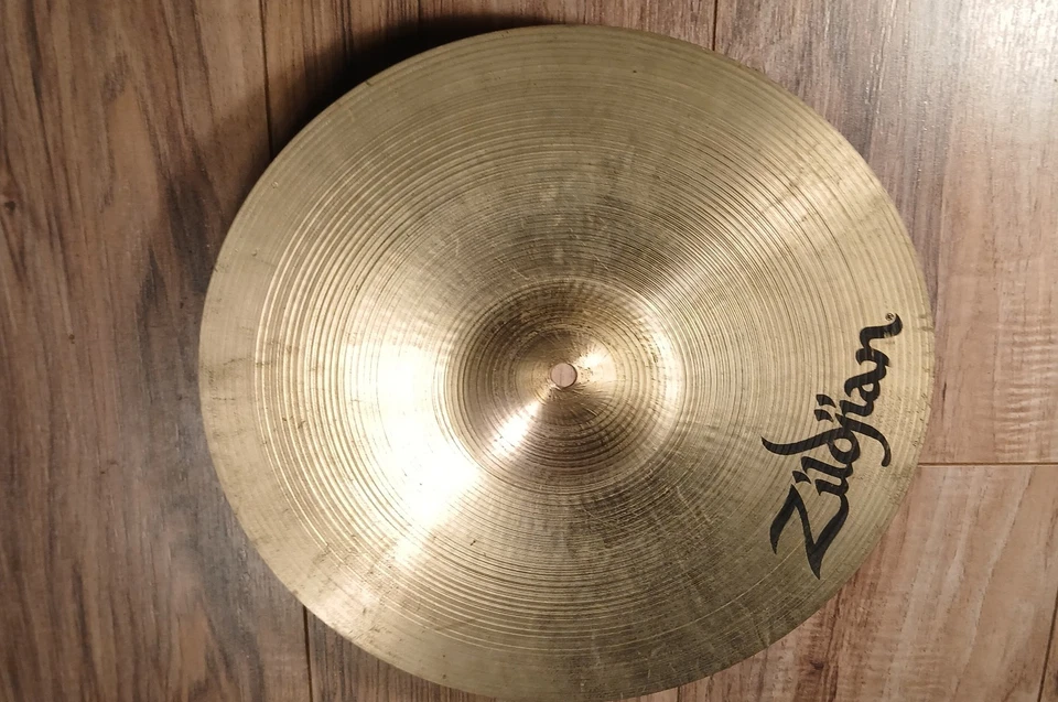 Platillo Zildjian 13" Thin Crash 33 cm Foto 3 de 4