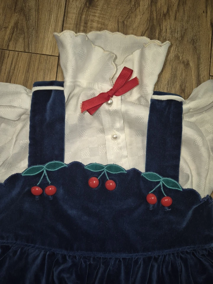 Vestido de Navidad Vintage Talla 2T Niñas Pequeñas’ Terciopelo Jersey Vestido Cerezas Foto 3 de 4