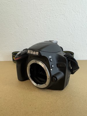 Nikon D3200 Body Spiegelreflexkamera DSLR nur getestet und funktionsfähig wie neu