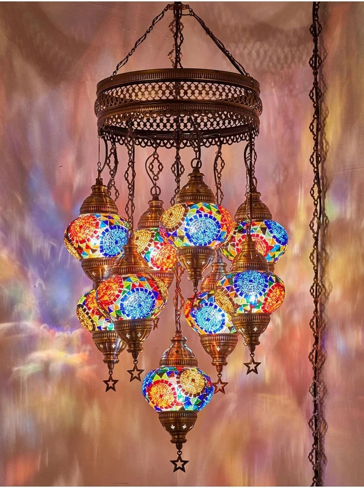 Impresionante araña de mosaico de 9 luces - Transforma tu hogar con arte turco Foto 2 de 3