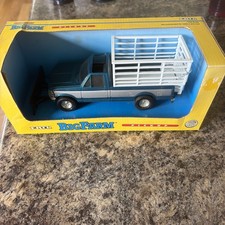 Ertl 1994 Ref 4323 132 Big Farm Pickup Truck Ford F150 With Snow Plow