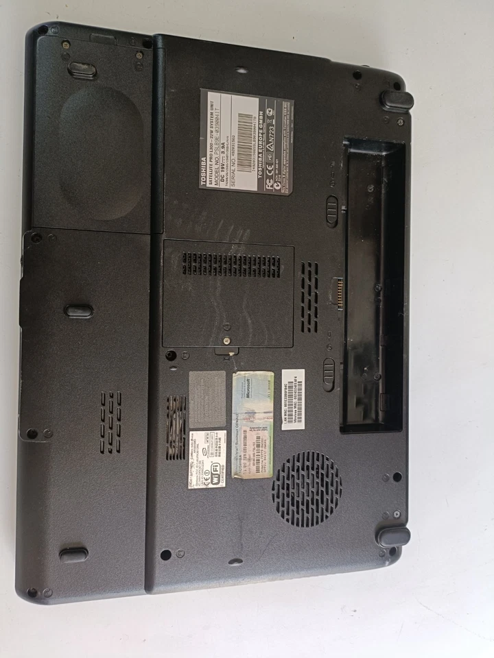 PC Computer Portatile Toshiba Satellite Pro L300 - Immagine 2 di 4