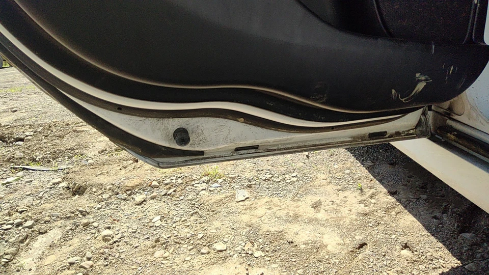 16 LINCOLN MKZ Rear Door Driver Leftwhite Platinum ug - Image 2 of 2