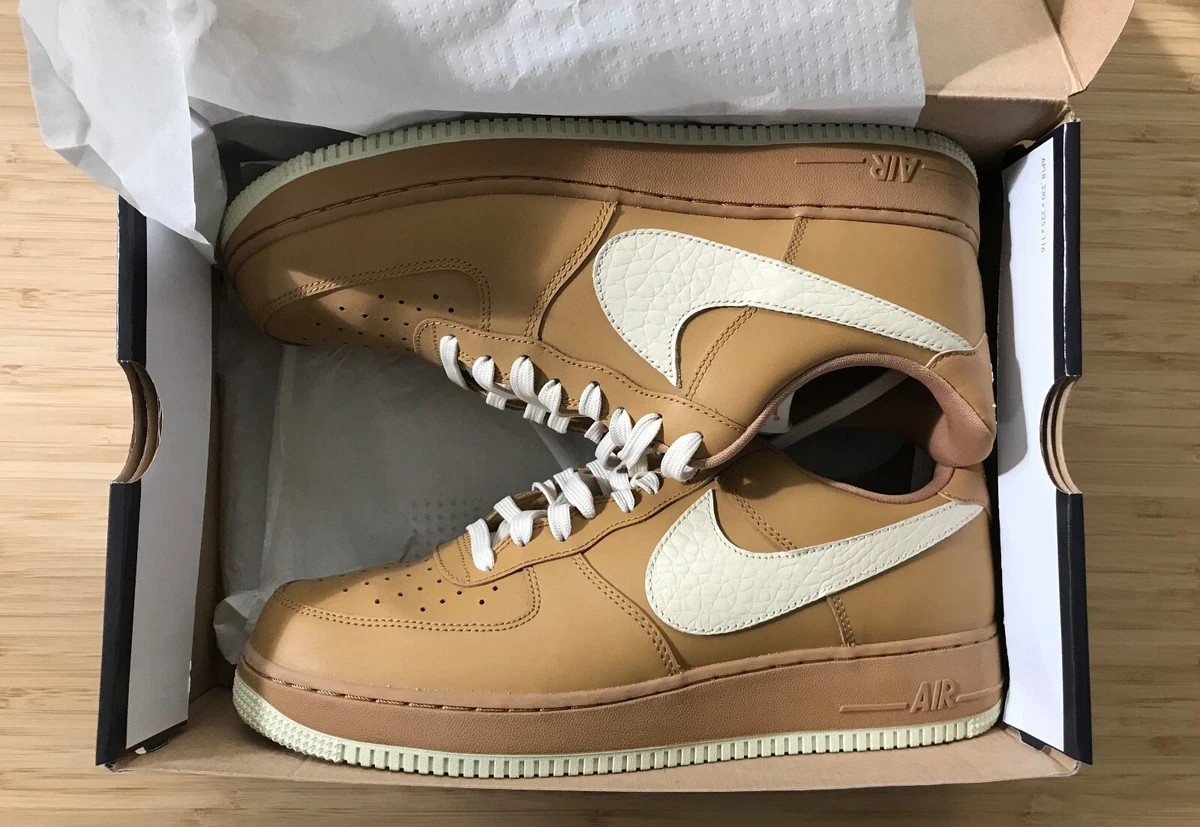 NIKE AIR FORCE 1 '07 LV8, Elemental Gold / Light Cream