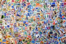 FINLAND COMMEMORATIVE STAMPS III off paper mixture/kiloware 1 oz.(28 gr.) B1