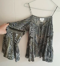 Camilla Franks Animal Instinct Drop Shoulder Top Size 8 Extra Small $4 EXPRESS
