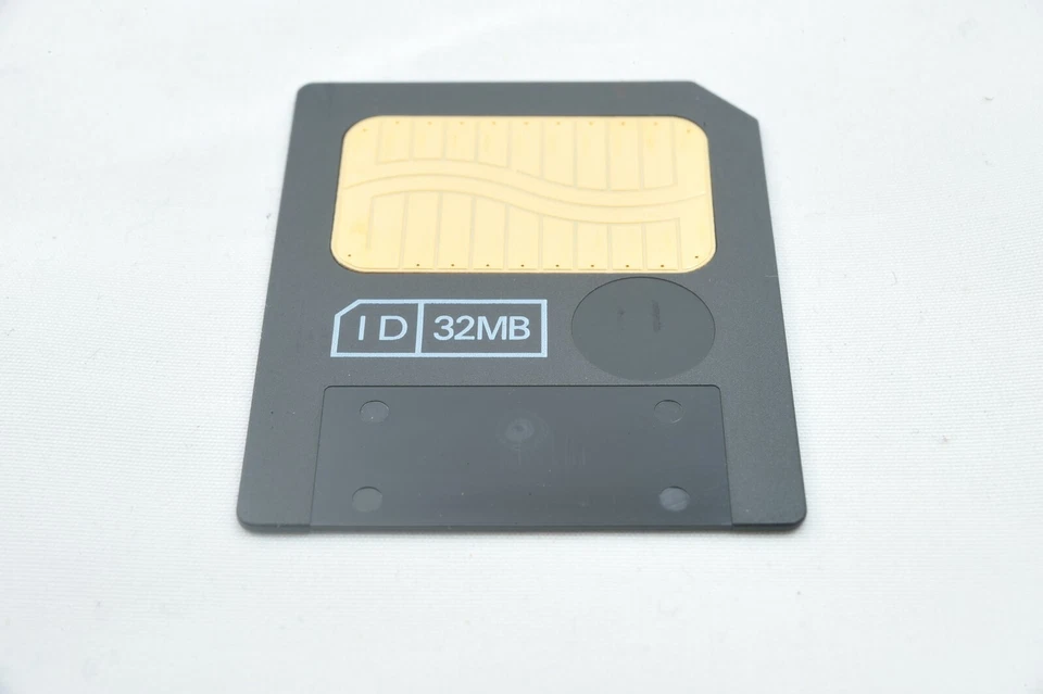 @ SakuraDo Camera @ Rare! @ SanDisk 32MB Smart Media SDSM-32 Made in Japan - Image 4 of 4