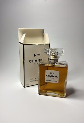 CHANEL N°5 Eau de Parfum 100ml ギフトボックス付き Chanel N°5 Eau De Parfum 100ml With Gift Box : Amazon.co.uk: Beauty