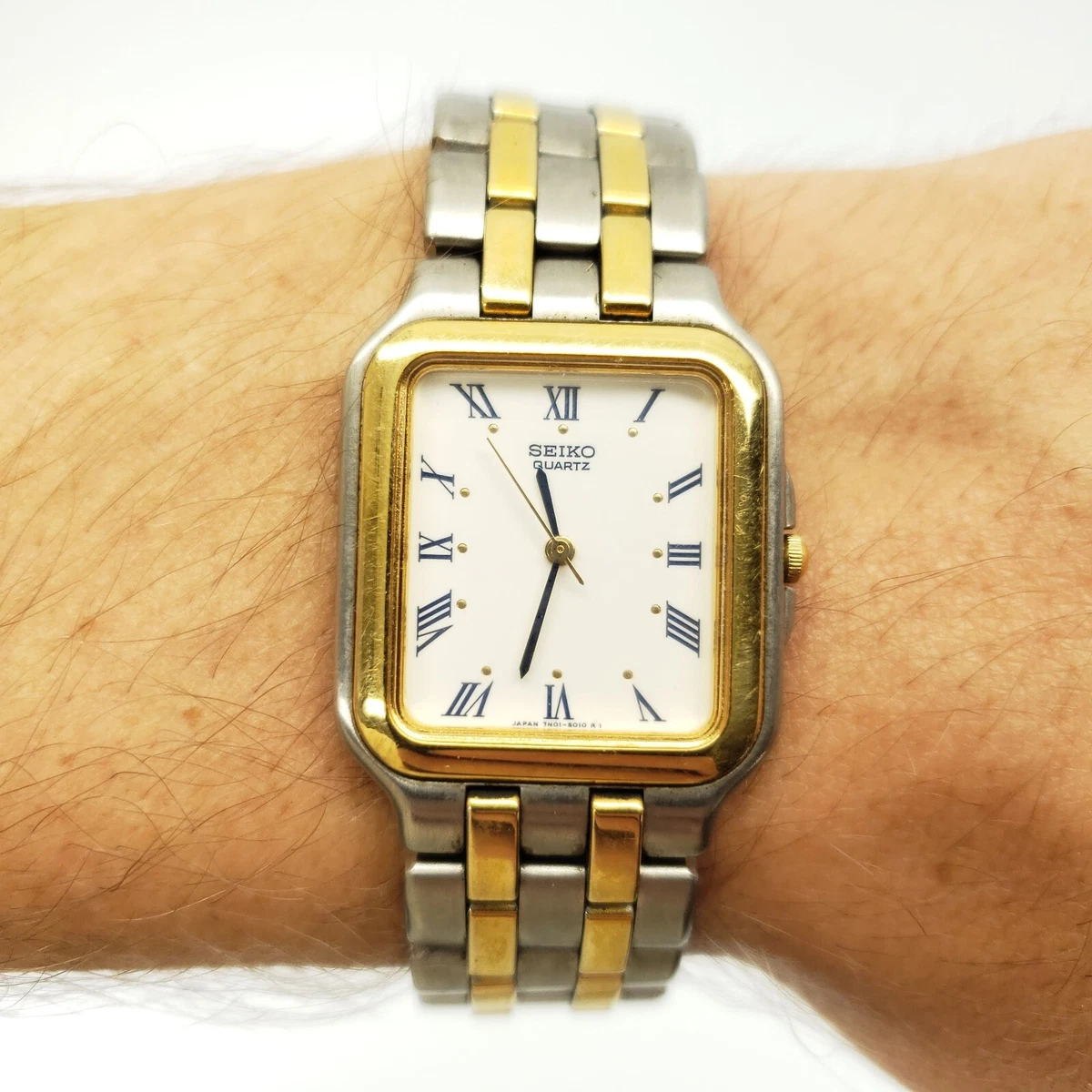 Vintage Seiko Men s Two Tone Quartz Dress Watch Gold Silver 7N01 5009