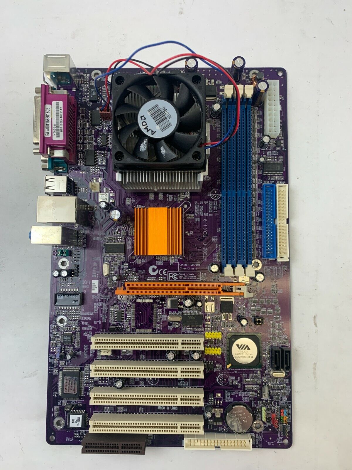 EliteGroup Computer Systems KT600-A , Socket A, AMD Motherboard with AMD CPU